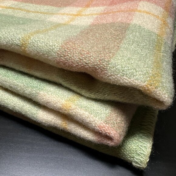 Vintage Ayers Rainbow Check Thermal Wool Blanket 57X82 In - Picture 8 of 10